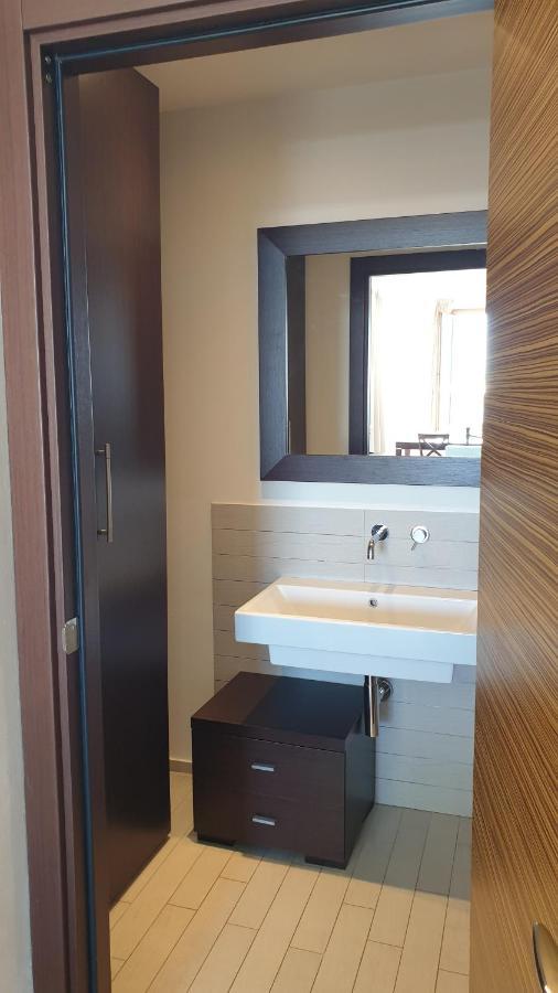 Aparthotel Cala Dei Mori Livorno Exteriér fotografie