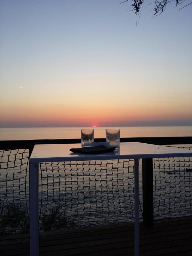 Aparthotel Cala Dei Mori Livorno Exteriér fotografie