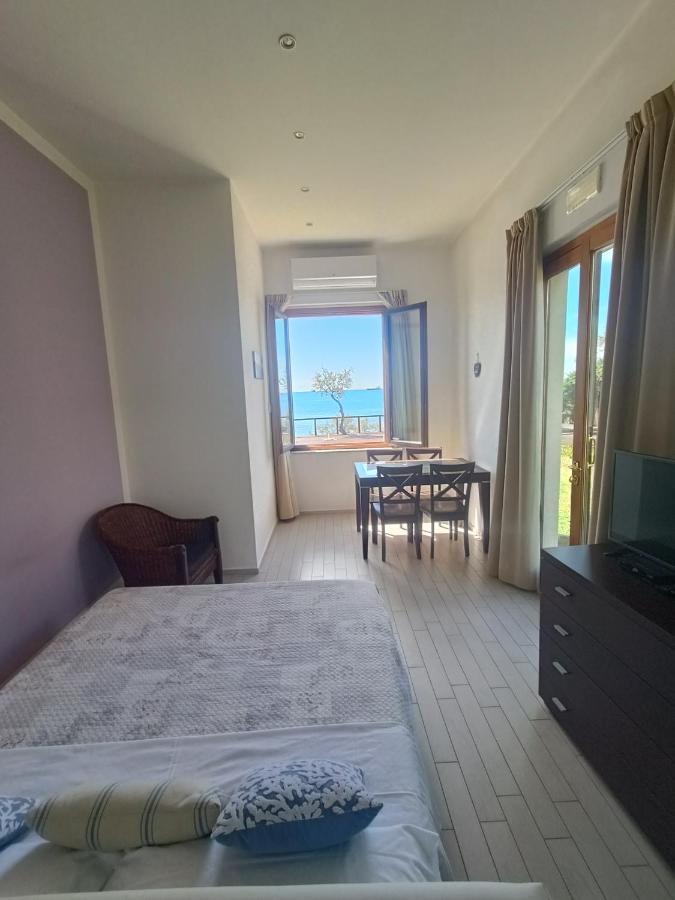 Aparthotel Cala Dei Mori Livorno Exteriér fotografie