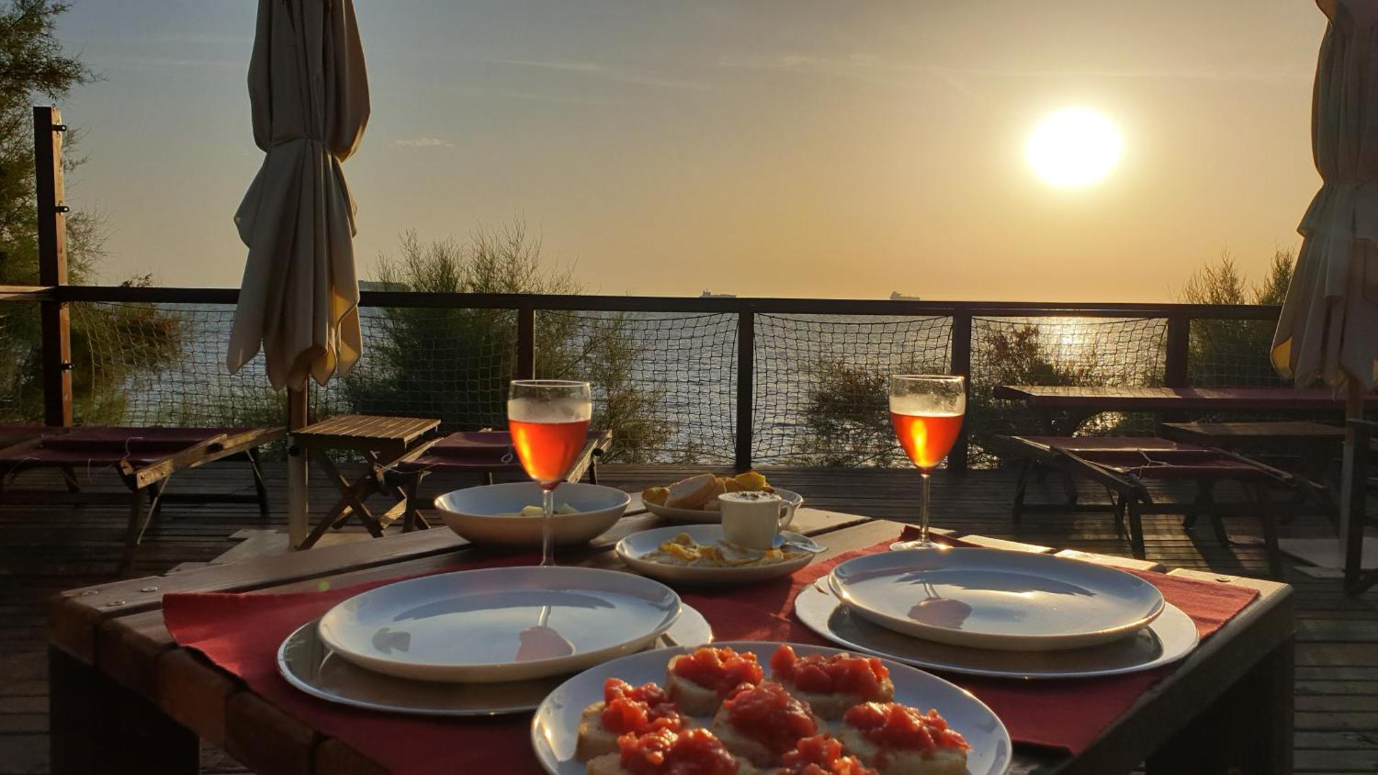 Aparthotel Cala Dei Mori Livorno Exteriér fotografie