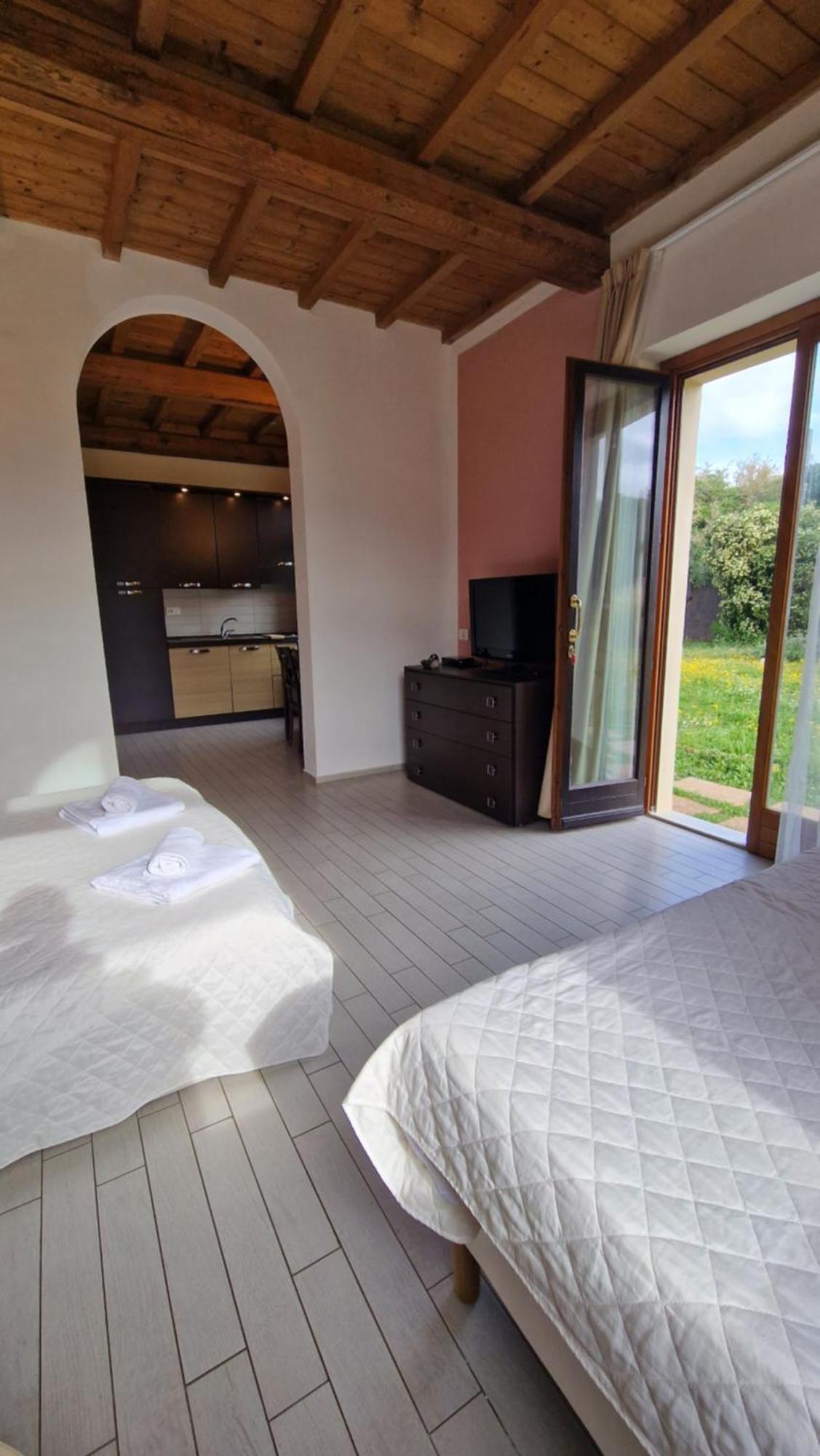 Aparthotel Cala Dei Mori Livorno Exteriér fotografie