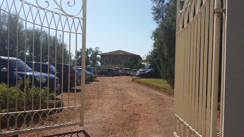 Aparthotel Cala Dei Mori Livorno Exteriér fotografie